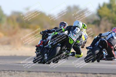 media/Dec-18-2022-SoCal Trackdays (Sun) [[8099a50955]]/Turn 7 Backside (1125am)/